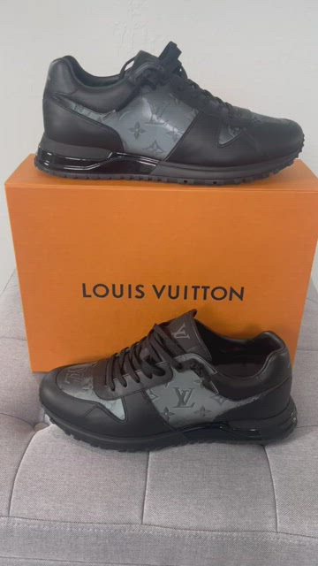 Louis Vuitton Run Away Pink/Blue suede/Leather 39.5 SNEAKER Grey