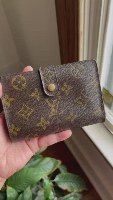 Louis Vuitton Kiss Lock Monogram Wallet – KIYO