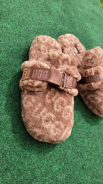 UGG | Shoes | Brand New Ugg Fluff It Pop Slippers Mens Size | Poshmark