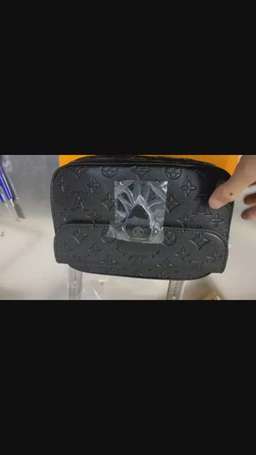 Louis Vuitton® S Lock Messenger Black. Size