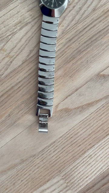 Swiss Hills | Accessories | Swiss Hills Ladies Watch  display picture 1