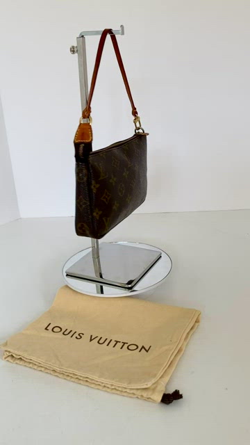 Louis Vuitton Vintage Monogram Pochette Accessoires - Brown Clutches,  Handbags - LOU786782