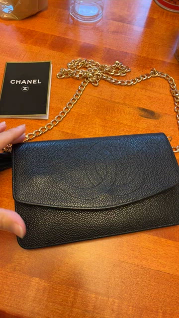 ❤️ AUTHENTIC CHANEL Vintage Quilted outlet Wallet On Chain❤️