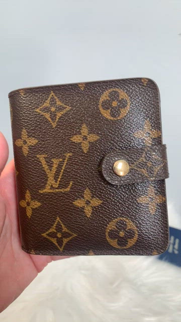 Louis Vuitton Vintage 2004 Zippy Compact Wallet