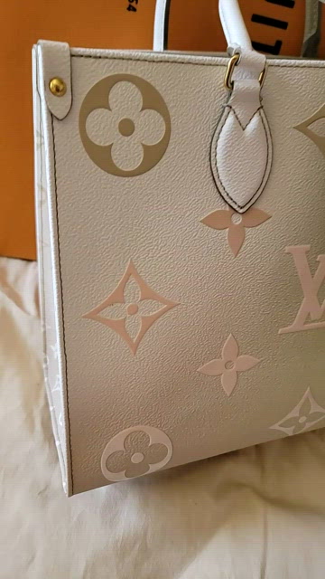 Louis Vuitton, Bags, Louis Vuitton Pastel Khaki On The Go Mm
