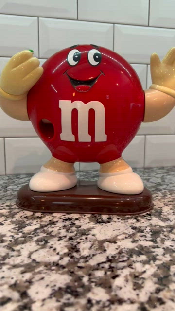 M&M Candy Dispenser At the Movies 3D Theater Glasses Plastic Figurine Mars