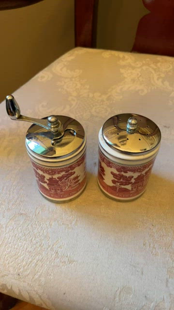 Olde Thompson Salt Shaker & Pepper Mill, Monterey