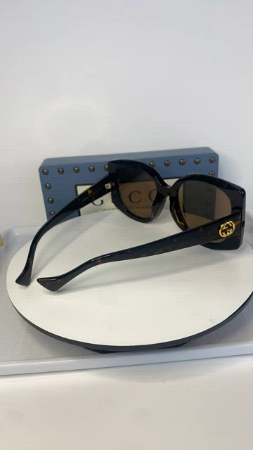 Gucci | Accessories | New Gucci Gg257sa Square Sunglass  display picture 1