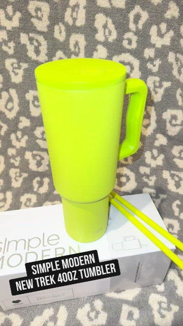 My @Simple Modern 40 oz Trek Tumbler finally came! I'm so excited! Now