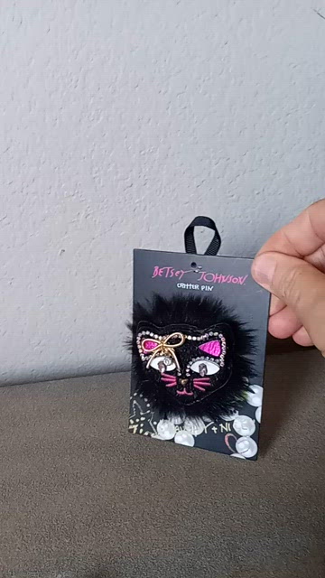 Betsey Johnson | Accessories | New Betsey Johnson Furry  display picture 3
