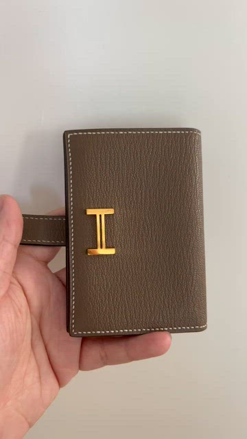 Hermes Bearn Cardholder In Etoupe With Palladium Closure – Found