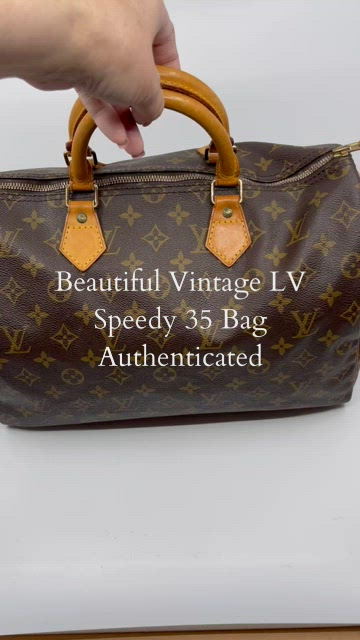 2655-15 L V Cassis Epi Leather Speedy 35 Bag Date code: SP0180 (circa 2010)  Condition: 8.5/10 Excellent Remarks: Used in excellent…