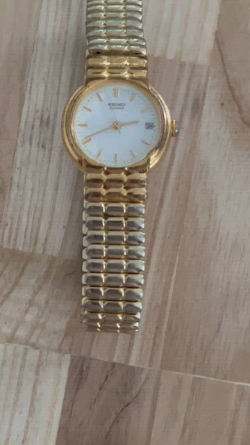 Seiko Ladies Watch Gold Tone Stretch Bracelet Round White Dial Date Window SEIKO 28MM ROUND WHITE DAY/DATE DIAL WATCH; LINK BRACELET  main image 2