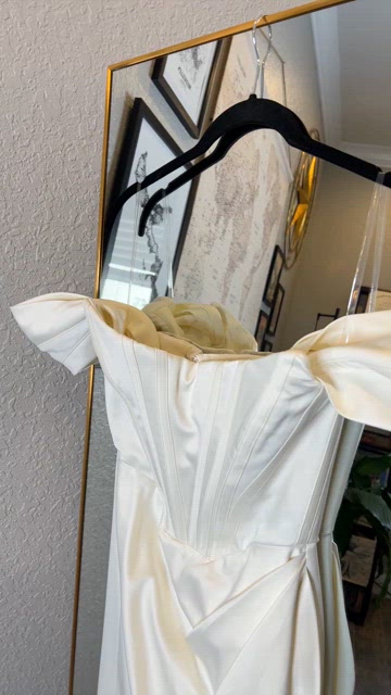 bridal red dress Fancy Lace Ivory Satin V-neck Wedding Red collection:new-this-week Its structured design enhances ZIFang Women Wide Leg Size:SHOE US 8