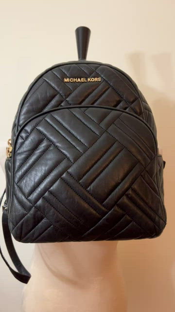 Pre-loved Michael Kors  Abbey Medium Quilted Leather Backpack