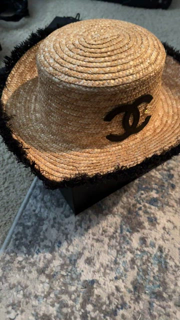 Chanel 2019 Double-sided Straw & Lambskin Leather Logo Hat, Size M, Never  Worn in Natural
