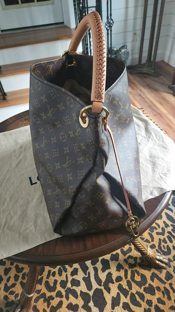 Louis Vuitton, Bags, Authenticlouis Vuitton Monogram Artsy Mm Shoulder  Bag M4249