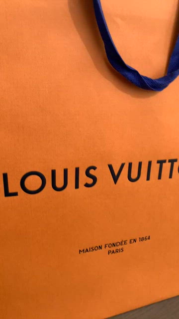 LOUIS VUITTON XL Empty 21”x19” Shopping Gift Bag Tote Orange Paper Extra  Large