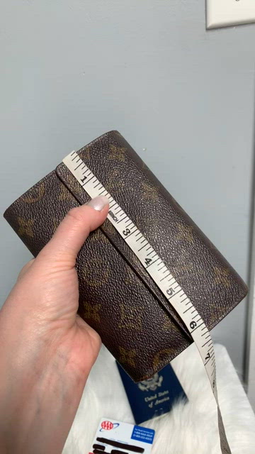 Louis Vuitton, Bags, 993 Authentic Louis Vuitton Etui Large Trifold Wallet  Monogram Print