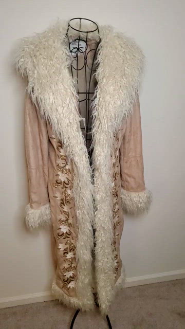 (LARGE-WOMEN)UO Embroidered Y2K Faux Fur Trim Maxi online Coat (Price Firm)