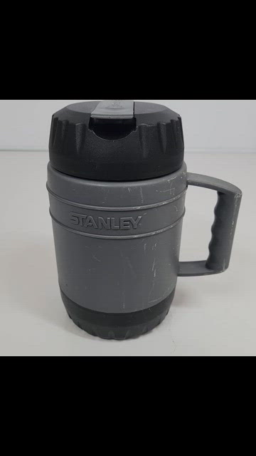 Stanley Cup Thermos Insulated Twist Top Gray Black 17 oz 0.5 Liter spoon  Soup