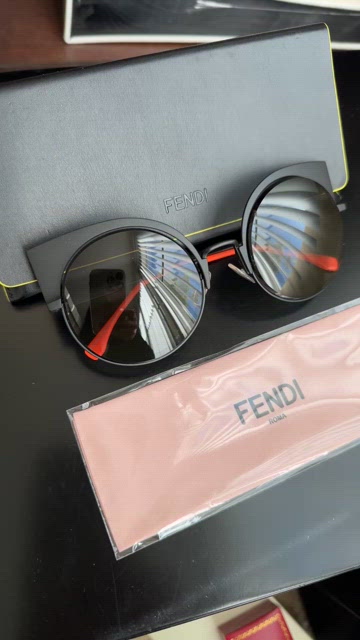 Fendi | Accessories | Nwot Fendi Eyeshine Black Sunglasses 
