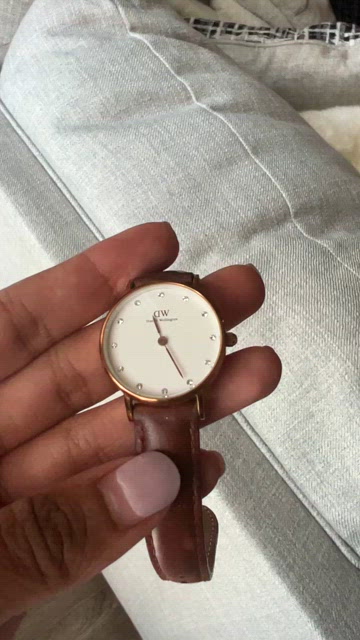 Daniel Wellington Classy St Andrew’s leather watch, gold with Swarovski crystals Daniel Wellington | Accessories | Daniel Wellington Classy  main image 4