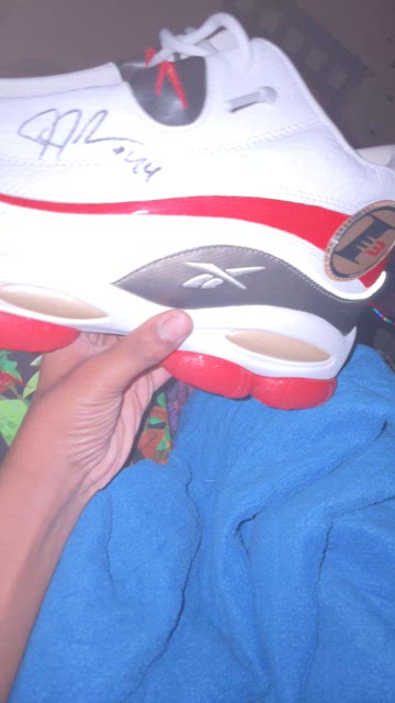Game worn and autographed Texas legends G league shoe! Home - Texas Legends main image 4