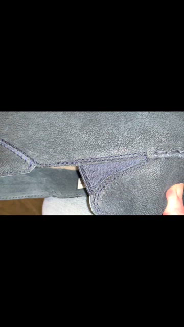 UGG | Shoes | New Ugg Upshaw Ts Size 5 Slippers Slip On Navy  display picture 2