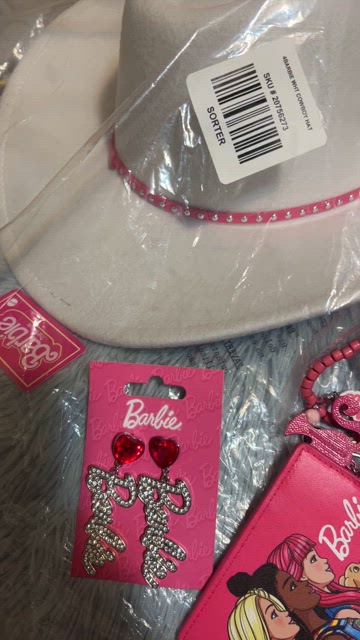 Malibu Barbie bundle Cowboy Hat + accessories Barbie | Accessories | Malibu Barbie Bundle Cowboy Hat  main image 4