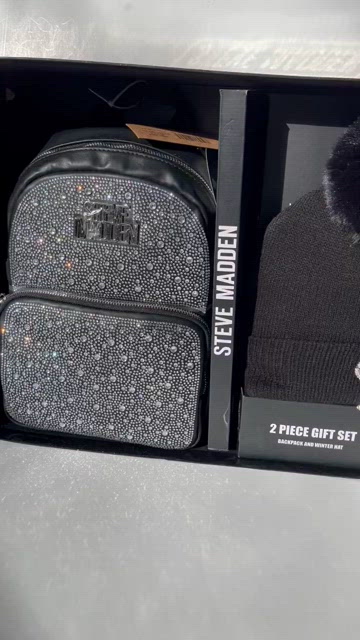NWT Steve Madden Two Piece Set Rhinestone Backpack & Hat set STEVE MADDEN GIFT SET - Bling Rhinestone Backpack Bag +  main image 3