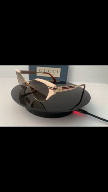 Gucci | Accessories | New Authentic Gucci Ivory And Gold  display picture 3