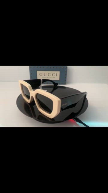 New ? - GUCCI Grey Ladies Sunglasses GG0630S 001 55
Gucci Sunglasses ?Authentic Gucci GG0630S 001 55 Ladies Sunglasses - www  main image 4