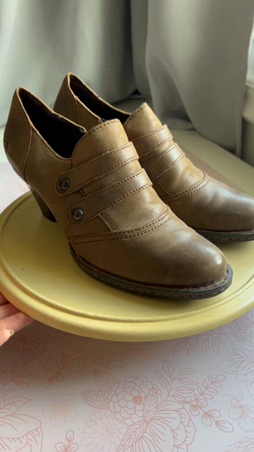 Born | Shoes | Nwot Brn Brown Leather Heeled Boots Size 8 