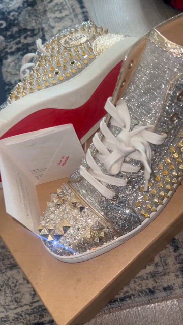 非売品　Christian Louboutin ケーキスタンド 非売品 Christian Louboutin ケーキスタンド