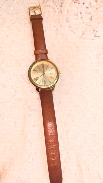 Michael Kors | Accessories | Stylish Michael Kors Hartman  display picture 1
