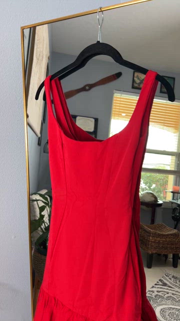 HOUSE OF CB 'Amore' Scarlet Dropped Waist Midi Dress NWOT