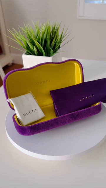 Gucci Deep Purple Oversized Velvet Sunglass Case New Authentic Gucci Sunglasses Eyeglass Case Purple Velvet  main image 3