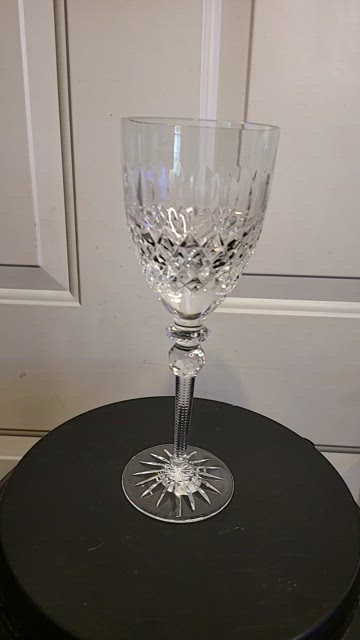 Rogaska Queen Tall Clear hotsell Cut Crystal Water Goblet Wine Glass 9 1/4