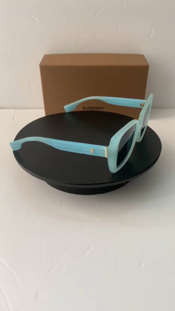 Vintage Burberry B 8970/S Oval Sunglasses VFC Blue Lenses Y2K Deadstock Full Set Y2k Deadstock Clear Blue Oval Frame Sunglasses | Boardwalk  main image 4