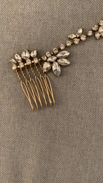 Chloe + Isabel Baguette Hair Clip Chloe + Isabel | Accessories | Chloe Isabel Tassel Hair Clip  main image 3