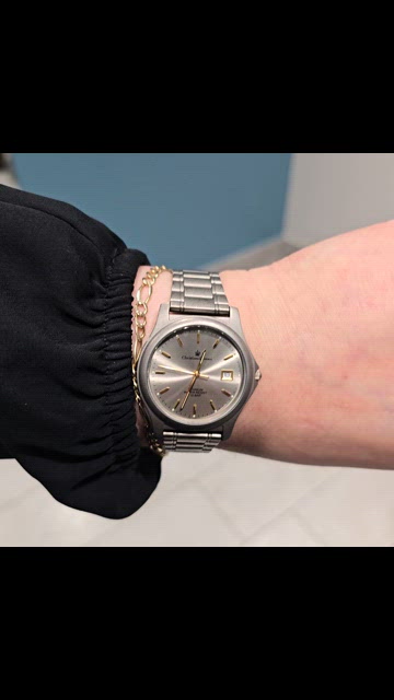 VTG Christiano Domani Titanium Watch CD1170-T Gray Date Lightweight Green & Gold s-l400.jpg main image 3