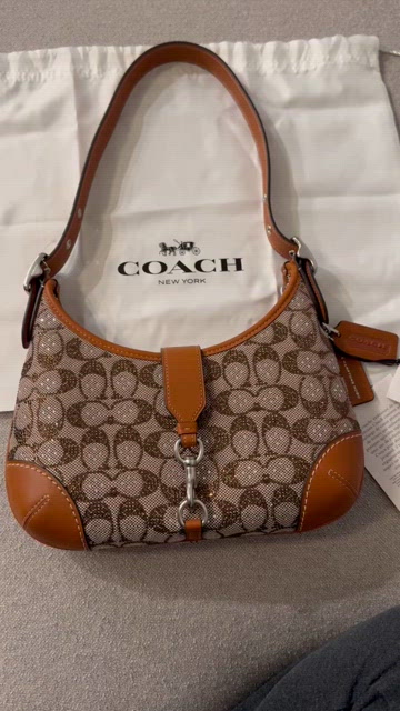 Coach | Bags | Coach Hamptons Hobo Bag In Crystal Signature
