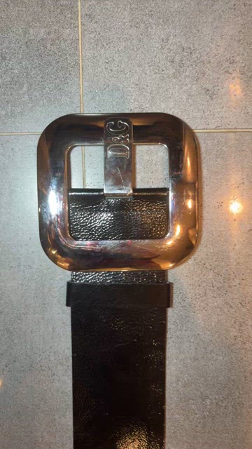 Vintage Y2K Dolce & Gabbana Black Leather Belt w Giant Mirrored Buckle 85 CM Dolce & Gabbana | Accessories | Vintage Y2k Dolce Gabbana  main image 3