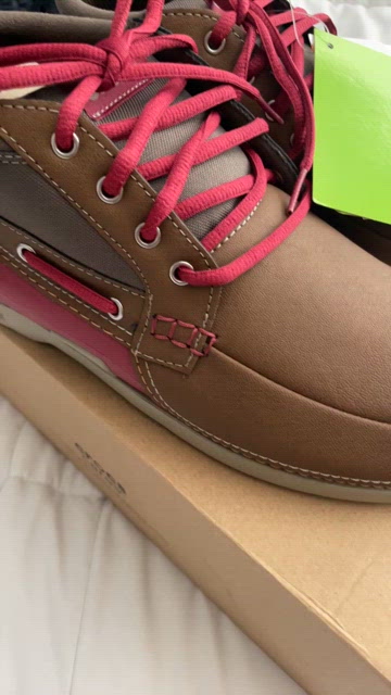 CROCS Beach line boat chukka Hazelnut/Brick Red CROCS Beach Line Boat Chukka in Hazelnut / Brick Red Size 10 main image 2