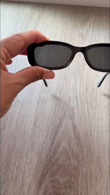 quay australia vibe check black polarized yk2 90\'s retro sunglasses eyewear NEW VIBE CHECK Narrow Rectangular Sunglasses | Polarized  main image 4
