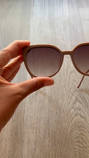 Quay Australia | Accessories | Quay Australia Staycation  display picture 3