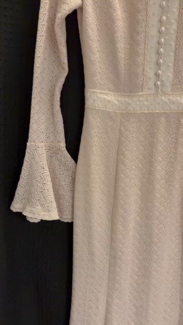 Ellliatt Kailee Texture Long Sleeve Midi Dress XS Color: Ivory NWT