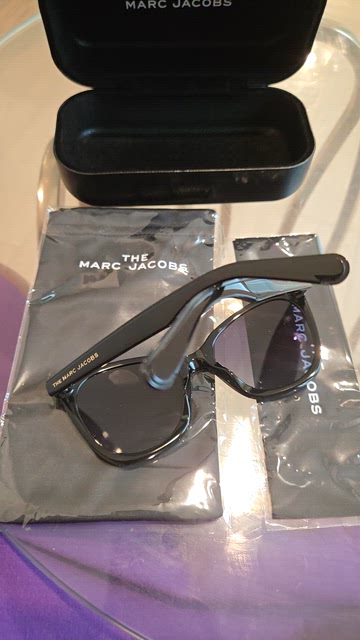 Marc Jacobs | Accessories | Marc Jacobs Black Acetatemetal  display picture 1
