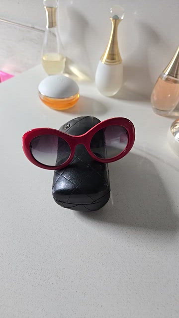 Chanel 5265 Red Sunglasses with Case Chanel 5265 c.1276/S9 Oval Clear Brown Polarized Sunglasses  main image 4